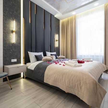 Rynok Square City Center Two Bedroom Apartment! ลวีฟ ภายนอก รูปภาพ