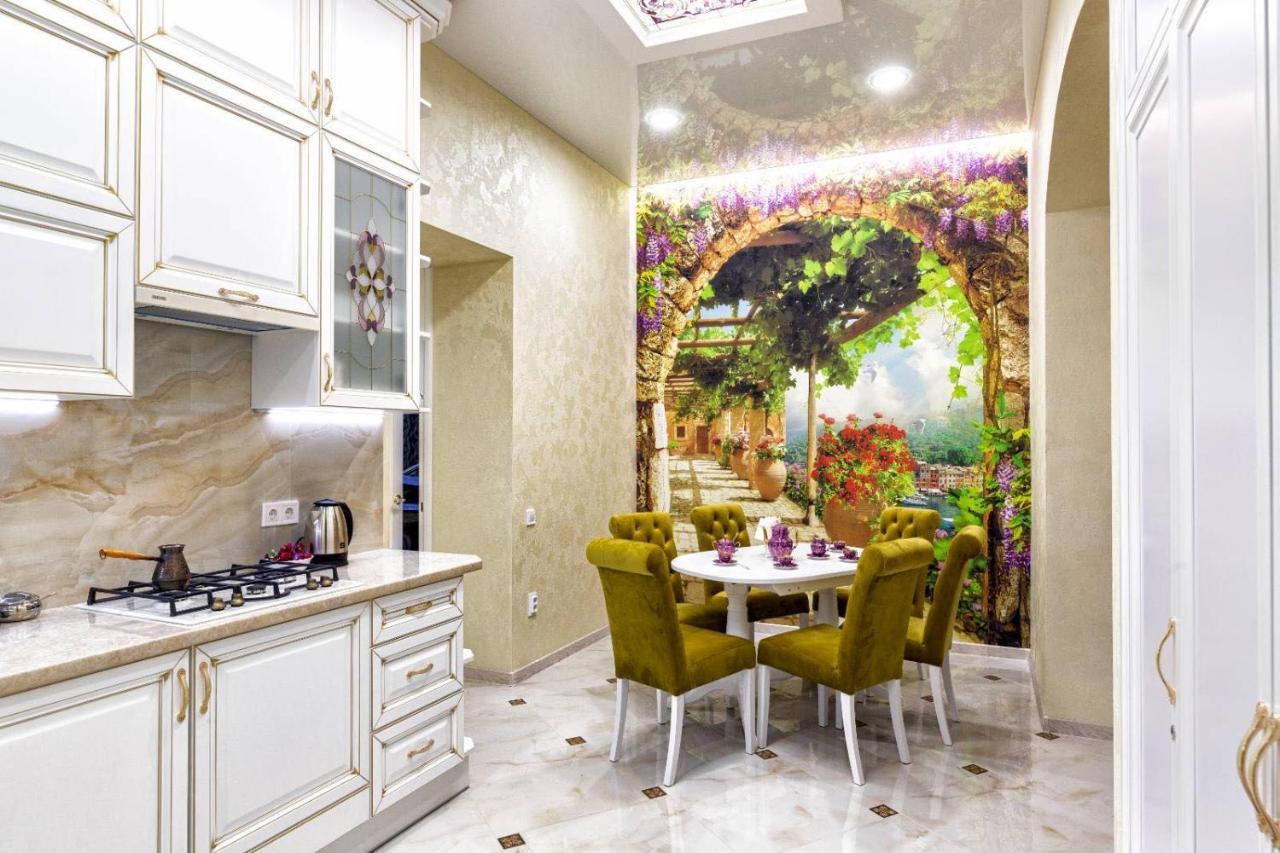 Rynok Square City Center Two Bedroom Apartment! ลวีฟ ภายนอก รูปภาพ
